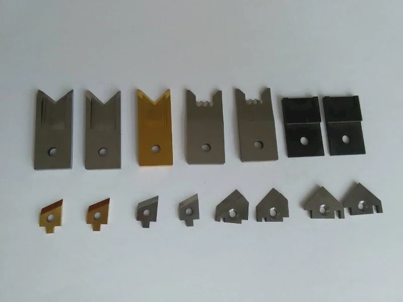 Het netsnoer rond mes