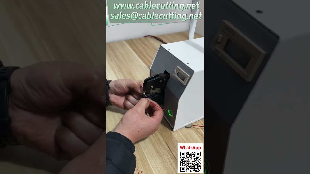 Nauwkeurige elektrische terminalkrimpmachine voor kleine terminals (0,14 mm draad)