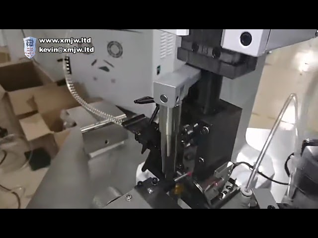 Automatische DC-terminal krimpmachine voor platte kabels - Draad knippen, strippen, splitsen en ponsen