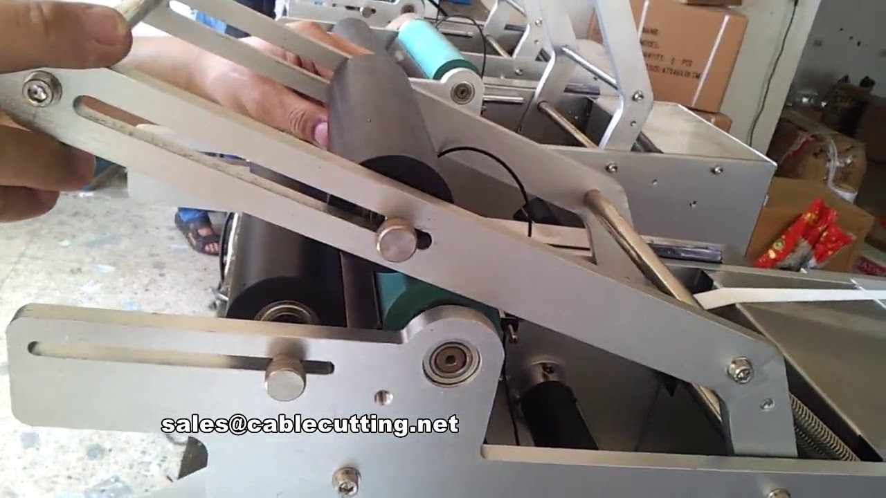 Kleine etiketteermachine voor plastic flessen - efficiënt en snel