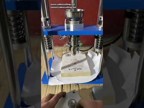 20g Mini Verticale Spuitgietmachine voor Kunststof ABS, PP, PC, AS, PE, PET, PVC – USB-laadkop