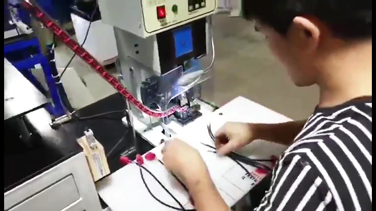 Vibrating Disc Loose Terminal Automatic Feeding Crimping Machine