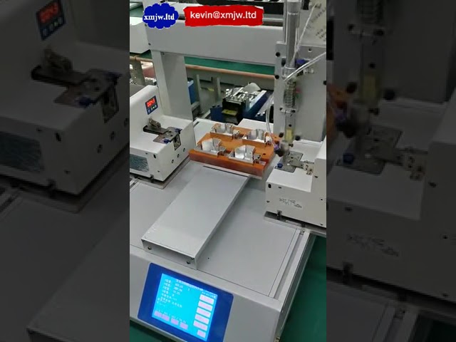 Industriële robot-schroefautomaat met automatische schroeftoevoer