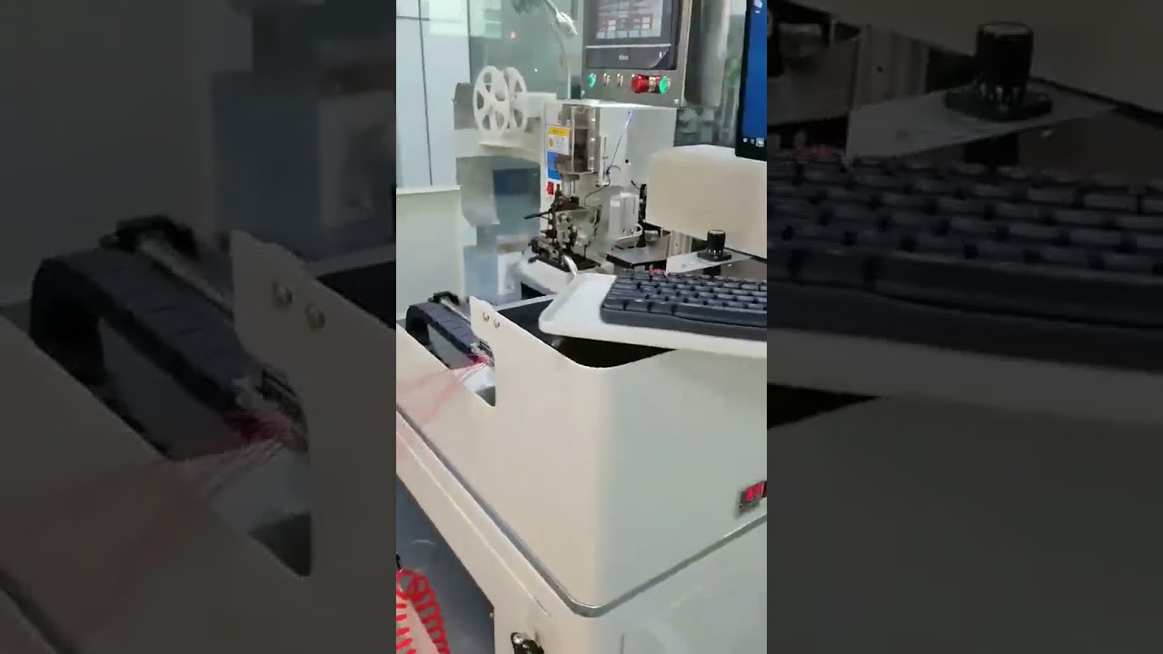Volledig Automatische Enkelkoppige Tin Dompel Multi-Station Stekker Terminal Krimpmachine